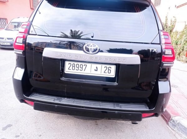 Toyota Land Cruiser Prado (7 places) - Image 3